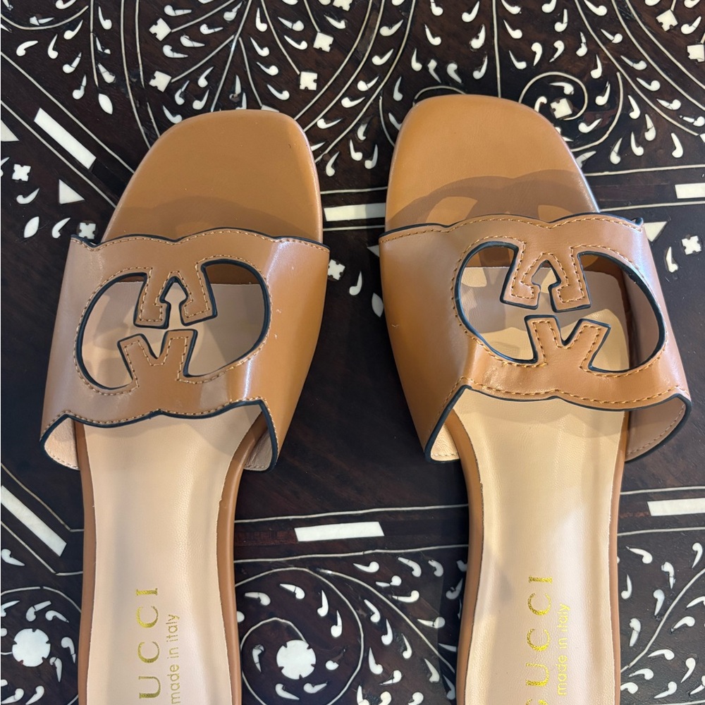 Women's Tan Slide Sandals (new)